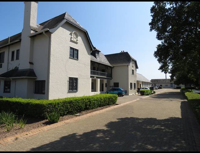 90.60M² OFFICE TO LET IN PAARDEVLEI